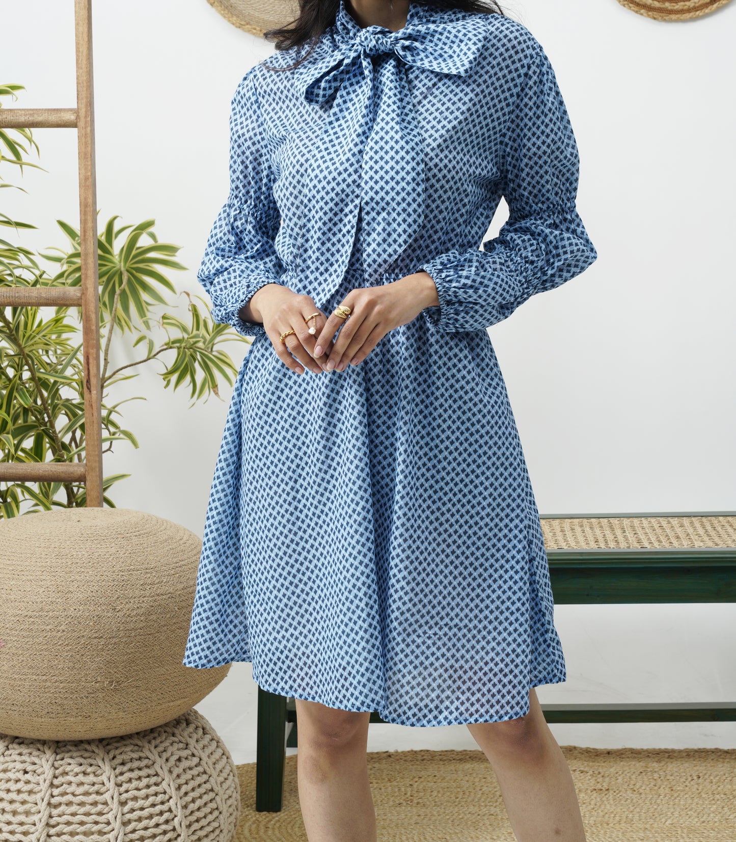 Blue motif neck tie dress