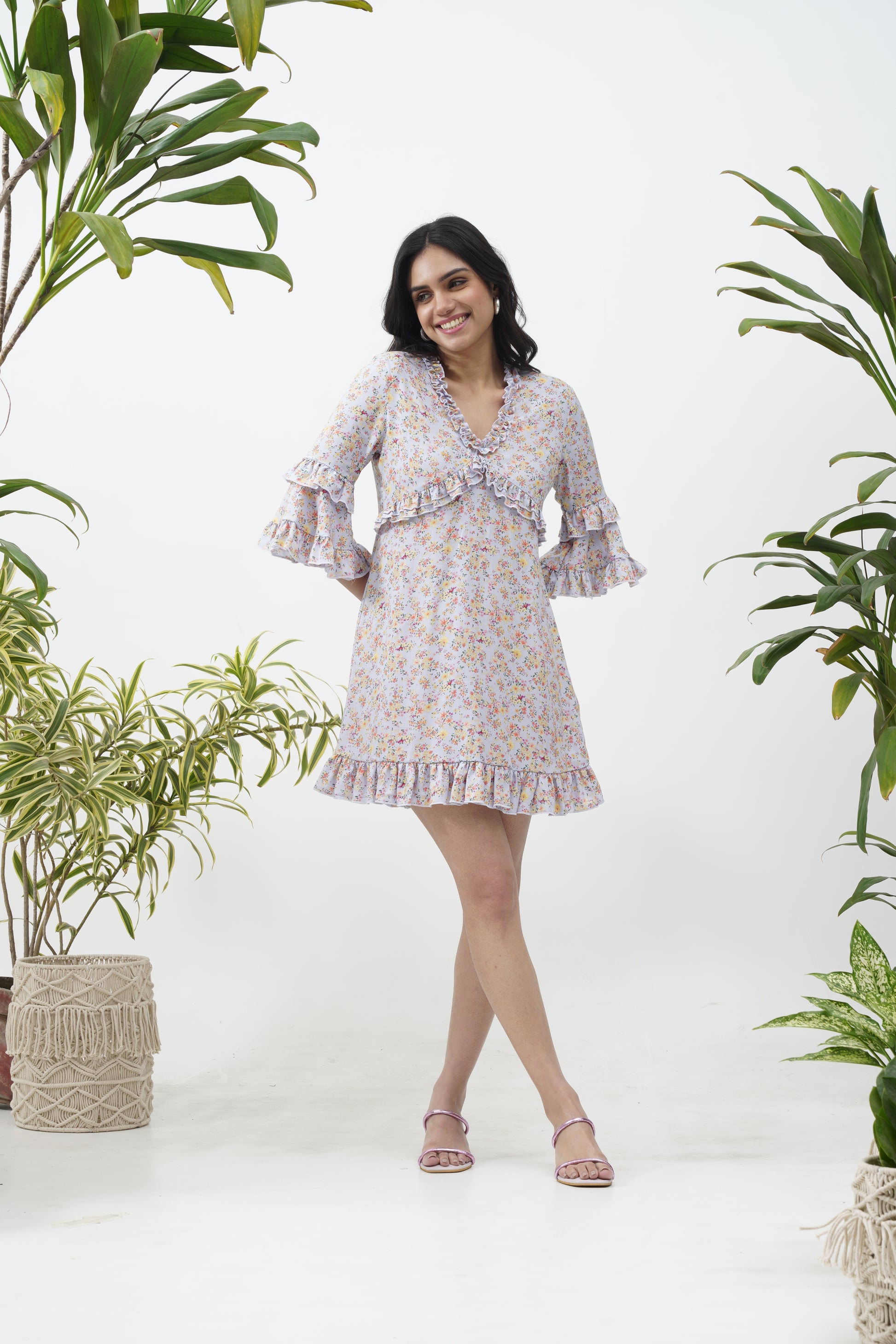 V-neckline with frilled detailing Tiered Bell sleeves   Frilled hemlinE VACATIONS BEACH RESORTWEAR SUMMER DRESS FLORAL 